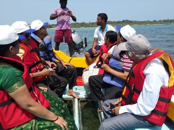 Guests on a glass-bottom boat ride – Madurai Travel Agency